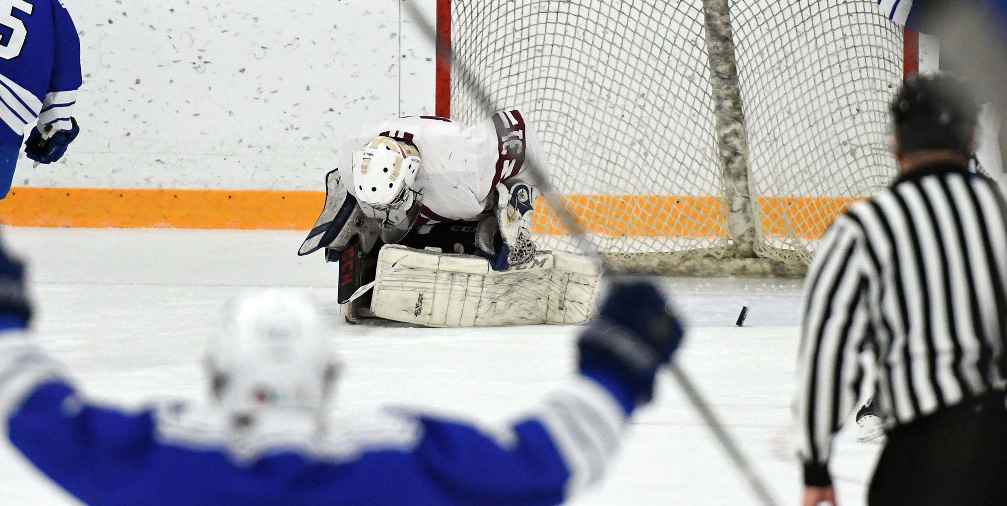 Auburn Oswego Hockey 13.JPG